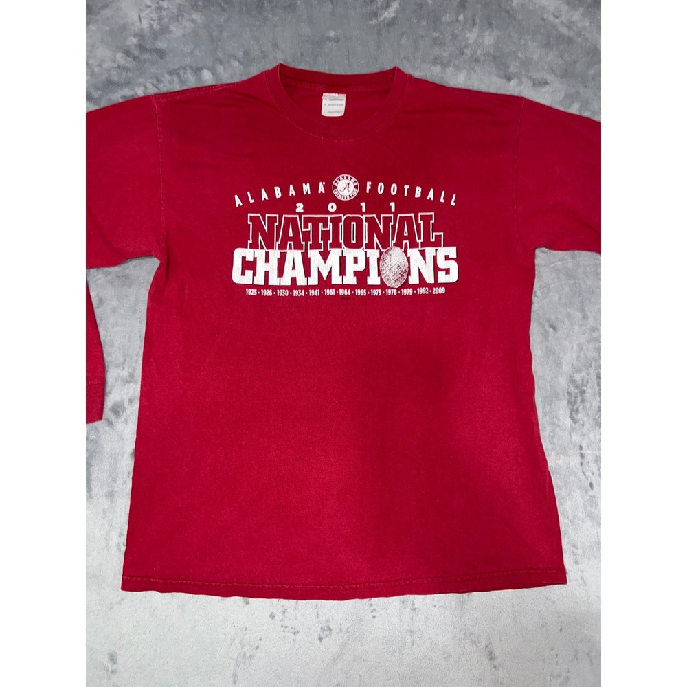 Alabama Crimson Tide 2011 National Champions Long Sleeve Shirt Red Mens Large